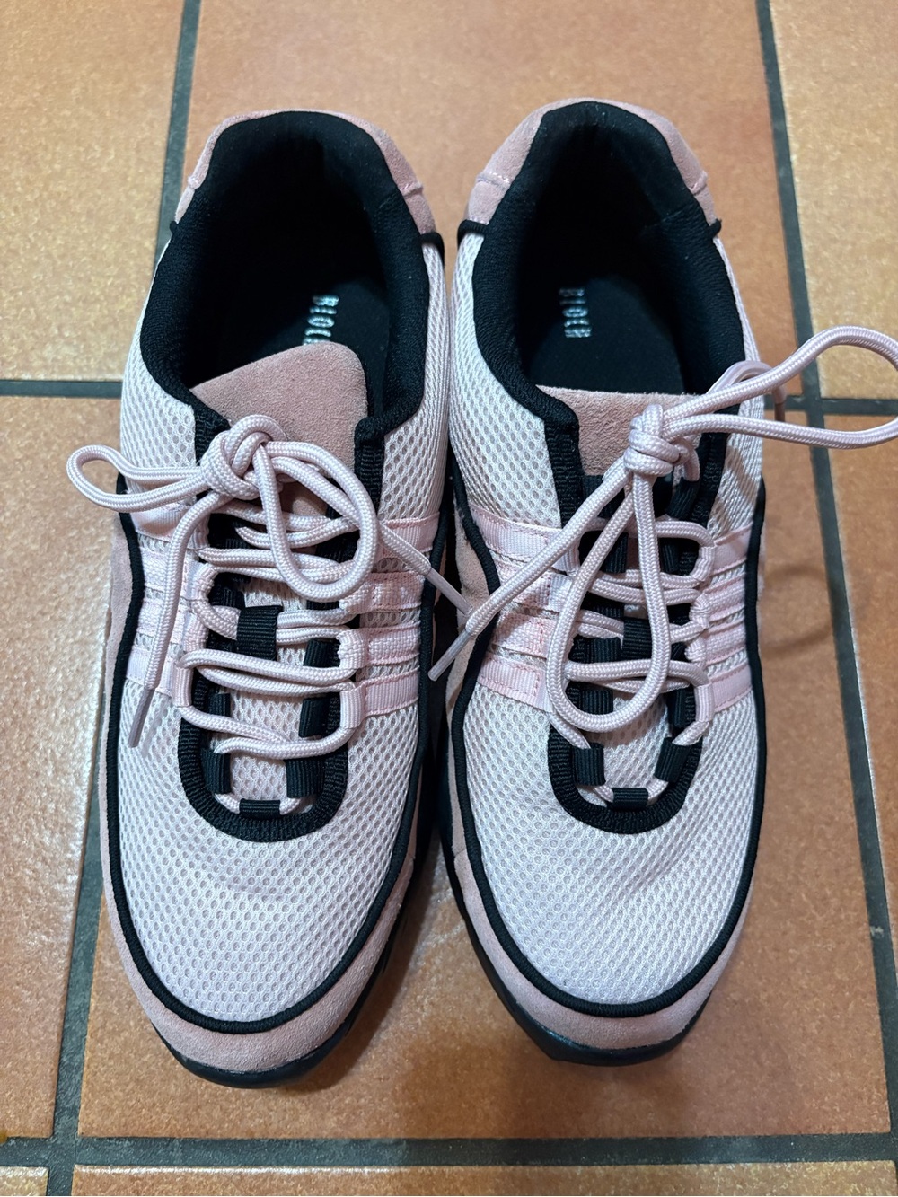Bloch- split sole dance sneaker